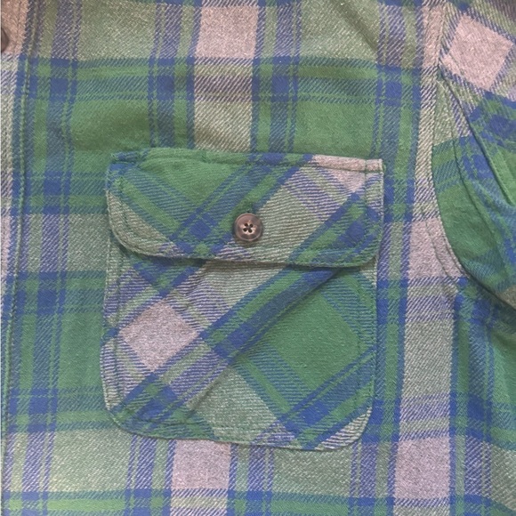 Duluth Trading Co Blue and Green Casual Button Down Shirt - Picture 4 of 6